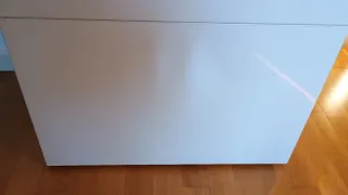 Vitrina IKEA Bestå madera y cristal