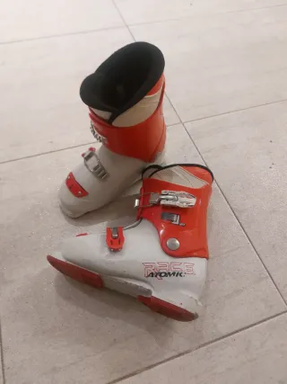 Scarpa da sci Atomic taglia 33