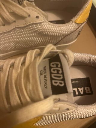 Golden Goose Deportivas Blancas y Amarillas