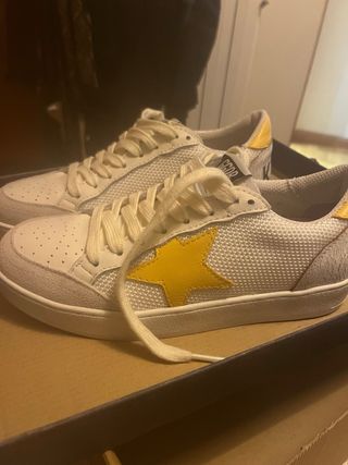 Golden Goose Deportivas Blancas y Amarillas