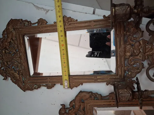 Apliques de bronce con espejo