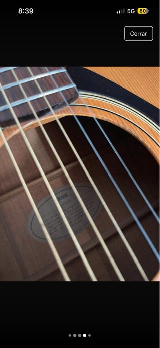 Guitarra Yamaha FG335 con funda