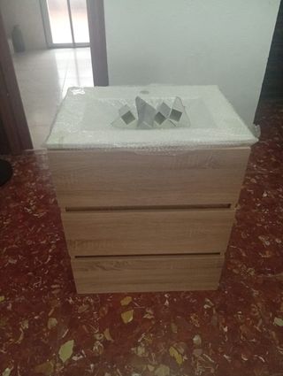 Mueble de baño con lavabo de porcelana