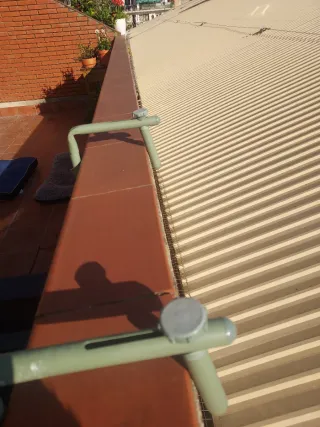 Mesa plegable balcón verde