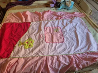 Funda cuna rosa con árbol y bolsillo