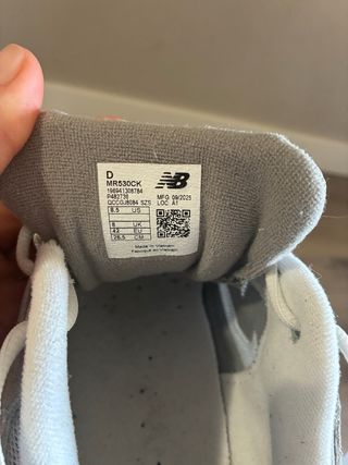 Zapatillas New Balance Grises y Blancas