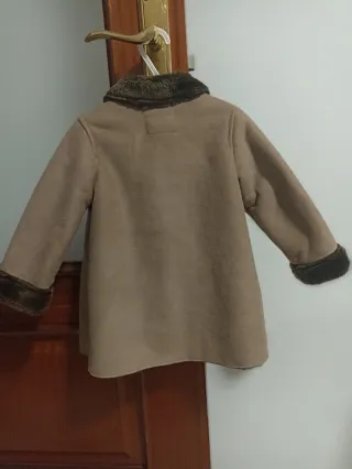 Lote 2 abrigos niña Mayoral