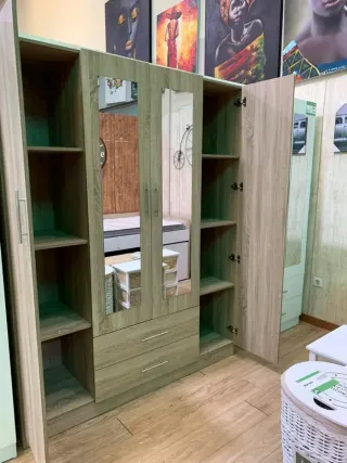Armario 4 puertas beige