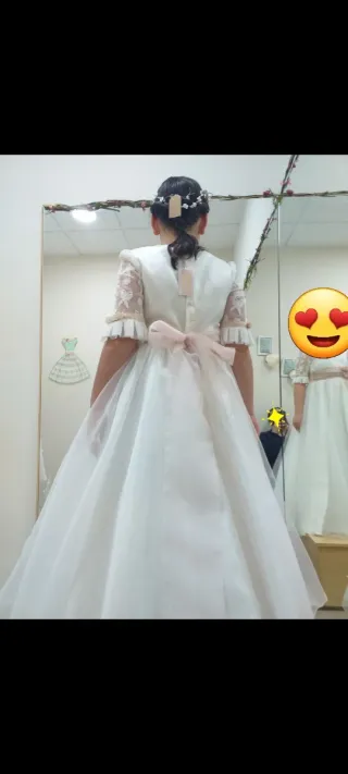 Vestido de comunión blanco y rosa con zapatos