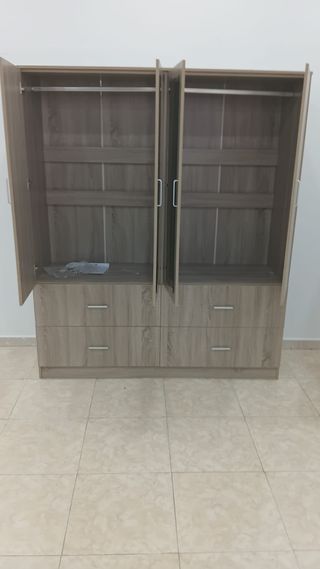 Armario 4 puertas madera y espejo