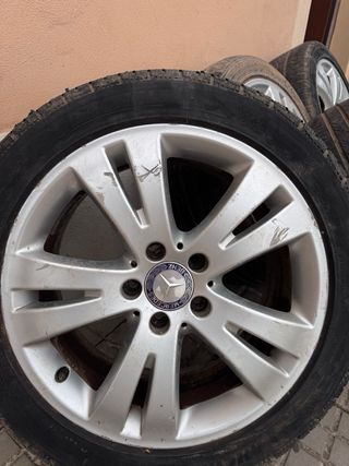 Llantas Mercedes