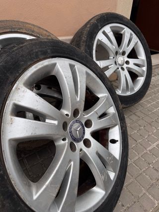 Llantas Mercedes
