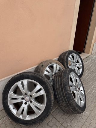 Llantas Mercedes
