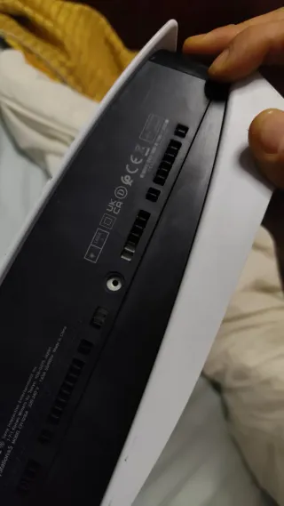 Consola PS5 + 2 Mandos (Rojo y Blanco) +  2 juego