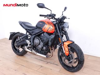 TRIUMPH TRIDENT 660