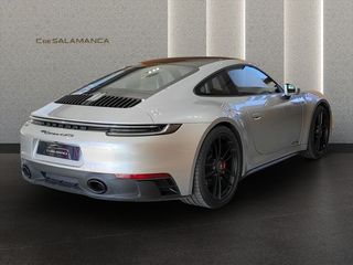 Porsche 911 Carrera 4 GTS