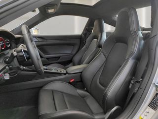 Porsche 911 Carrera 4 GTS