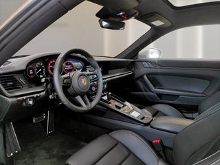 Porsche 911 Carrera 4 GTS