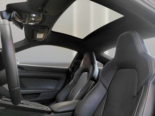 Porsche 911 Carrera 4 GTS