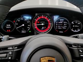 Porsche 911 Carrera 4 GTS