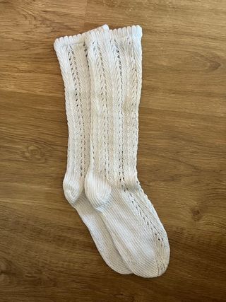 Calcetines fallera calados blancos