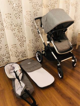 Carro de bebé Bugabbo, modelo Fox 2 en color gris