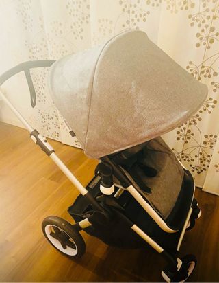 Carro de bebé Bugabbo, modelo Fox 2 en color gris