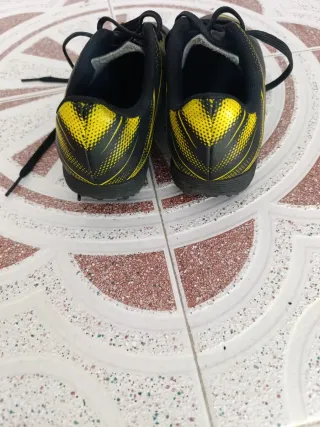 Zapatillas Fútbol Puma Multitacos Negras/Amarillas