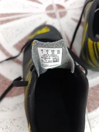 Zapatillas Fútbol Puma Multitacos Negras/Amarillas