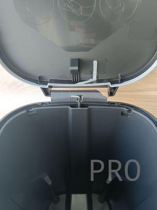 Cubo de basura Chic Bin con pedal antideslizante