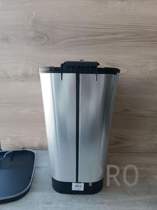 Cubo de basura Chic Bin con pedal antideslizante