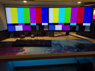 Coppia Monitor MSI 27 Curvi QHD 1440p 170Hz