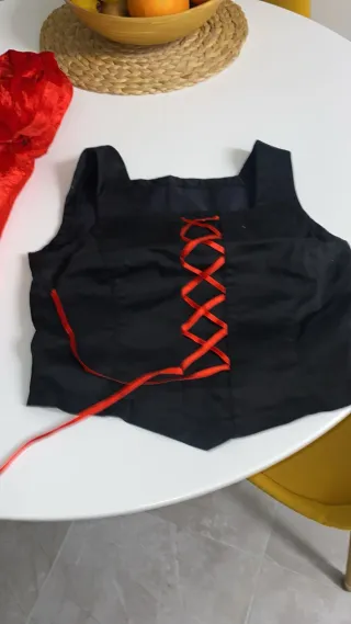 Disfraz Cancan Mujer Negro y Rojo de modista