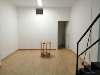 Local comercial en alquiler en Pumarín en Gijón