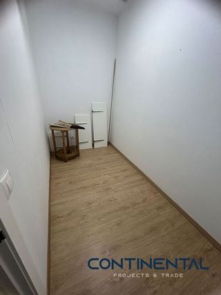 Local comercial en alquiler en Pumarín en Gijón