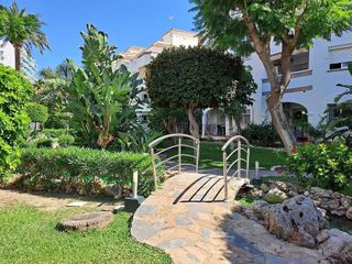 Piso en alquiler en Torrequebrada en Benalmádena