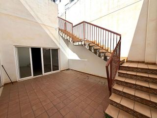 Local comercial en venta en Las Islas en Sagunto
