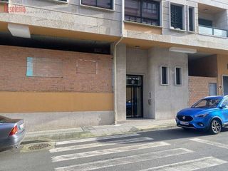 Local comercial en venta en Ribeira