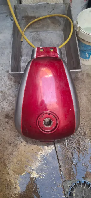 Depósito Hyosung Aquila 250cc