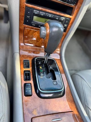 Kia Opirus 3.5 203CV