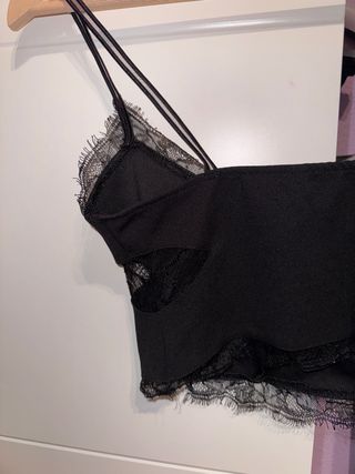 Top negro tirantes encaje