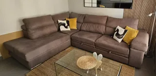 Sofá chaiselongue con arcón