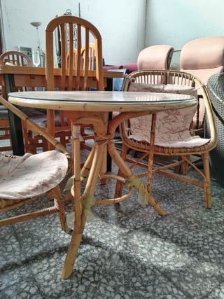 JUEGO 2 SILLAS Y MESA RATAN