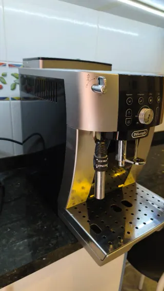 Cafetera Delonghi Magnifica S Smart