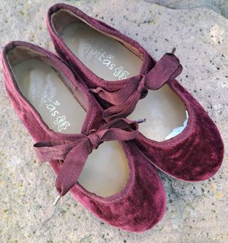 Mocasin terciopelo burdeos lazo