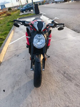 MV Agusta Dragster 800 R A2