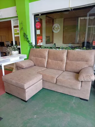 Chaise longue reversible.