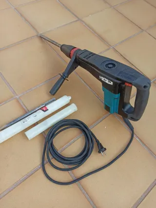Martillo Makita HM1100