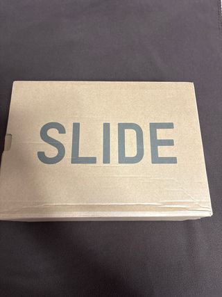 Chanclas YZY Slide Adidas Grises