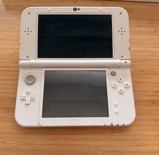 Nintendo 3DS XL/LL bianca rotta